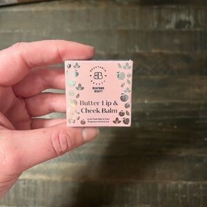 Beautaniq Beauty Butter Lip & Cheek Balm in the shade Mauve Lychee